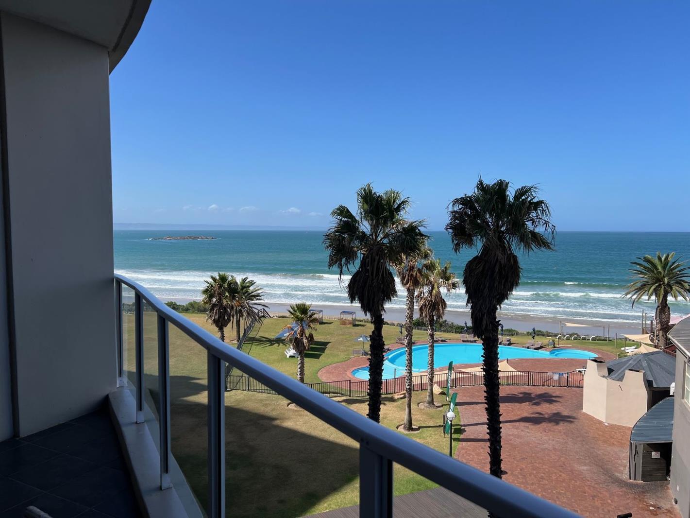 2 Bedroom House in Diaz Beach