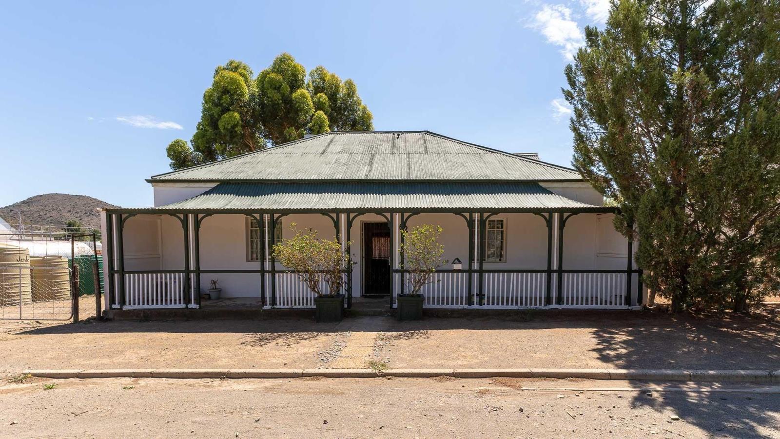 4 Bedroom House in Willowmore