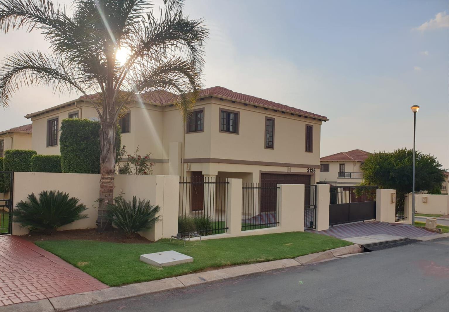 4 Bedroom House in Noordwyk