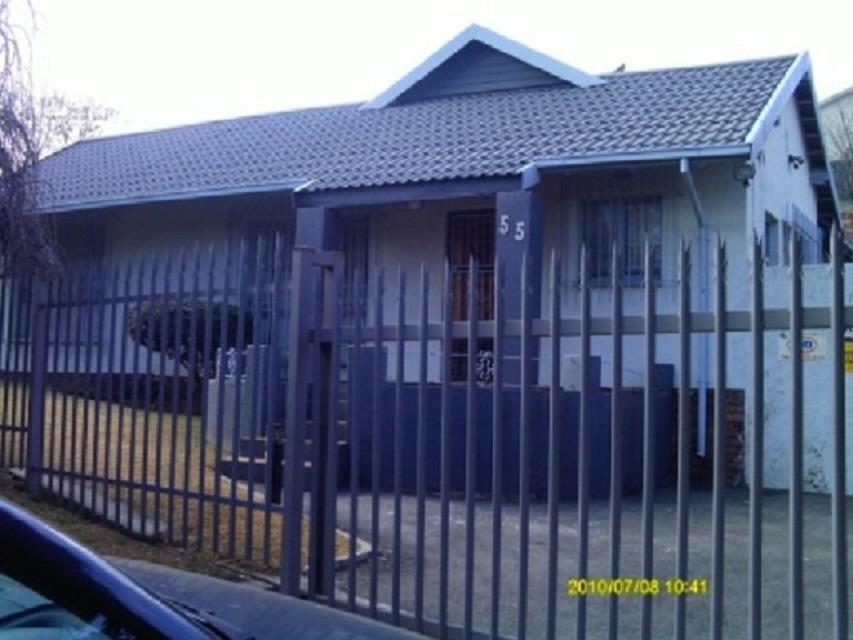 4 Bedroom House in Ridgeway