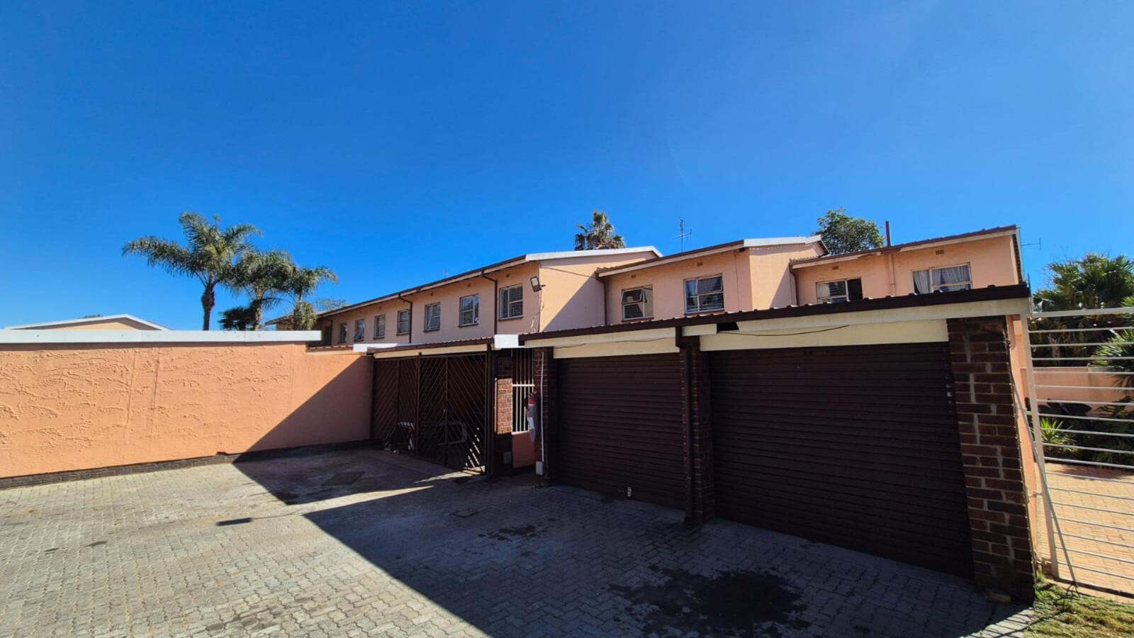 3 Bedroom Townhouse in Berton Park