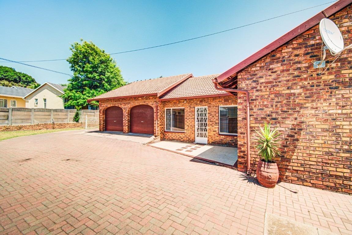 4 Bedroom House in Norkem Park