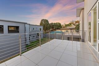4 Bedroom Duplex in Morningside Manor