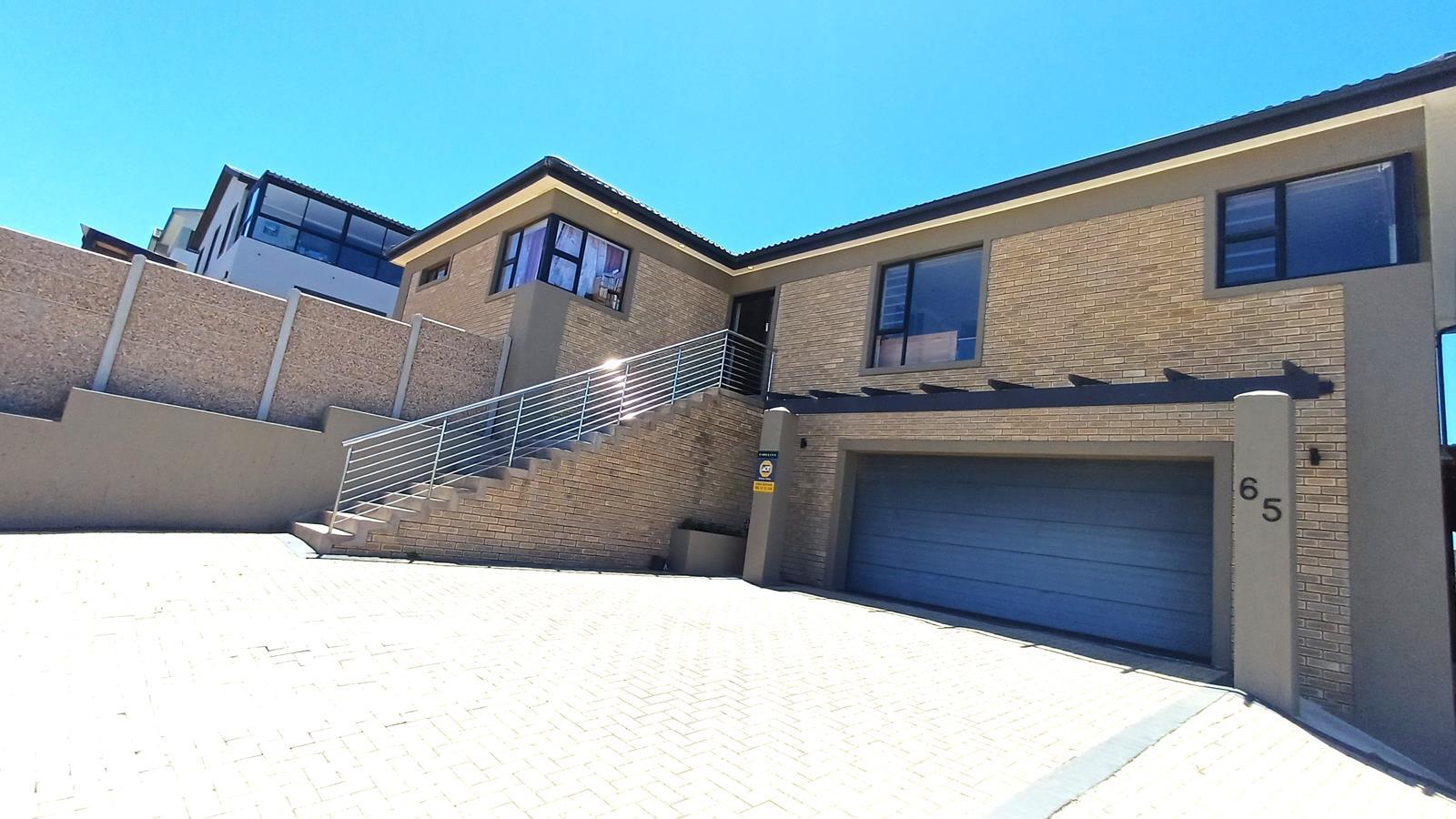 4 Bedroom House in Island View
