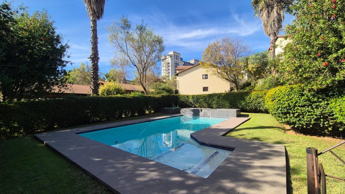 2 Bedroom Apartment in Benmore Gardens