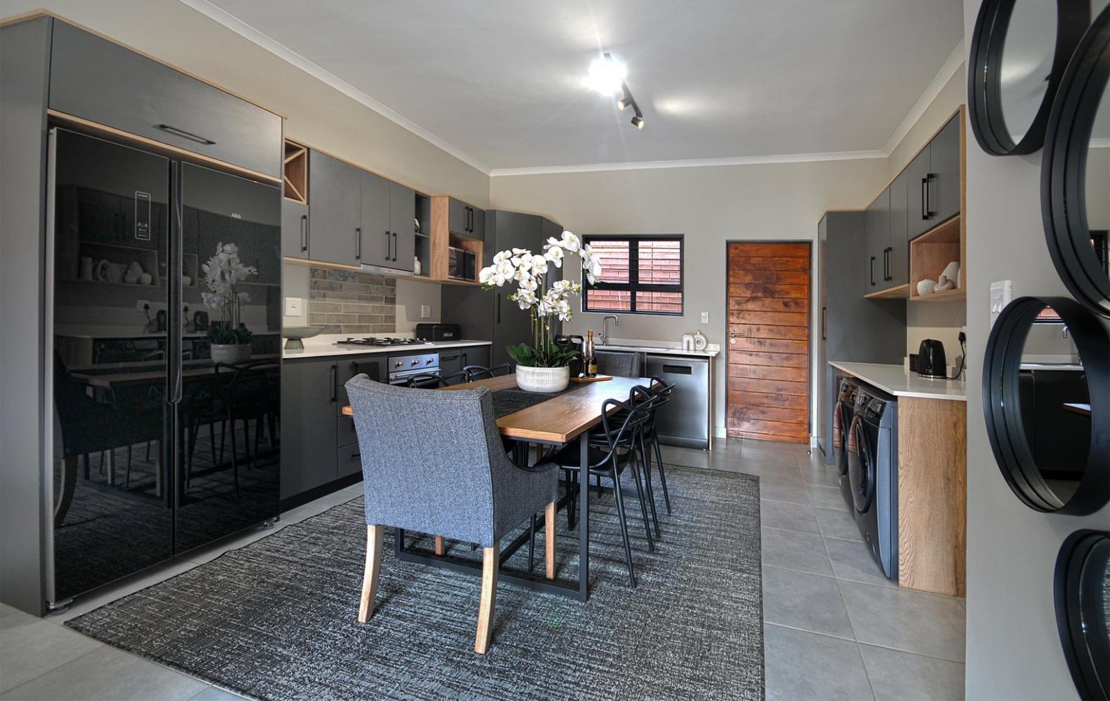 2 Bedroom Townhouse in Boardwalk