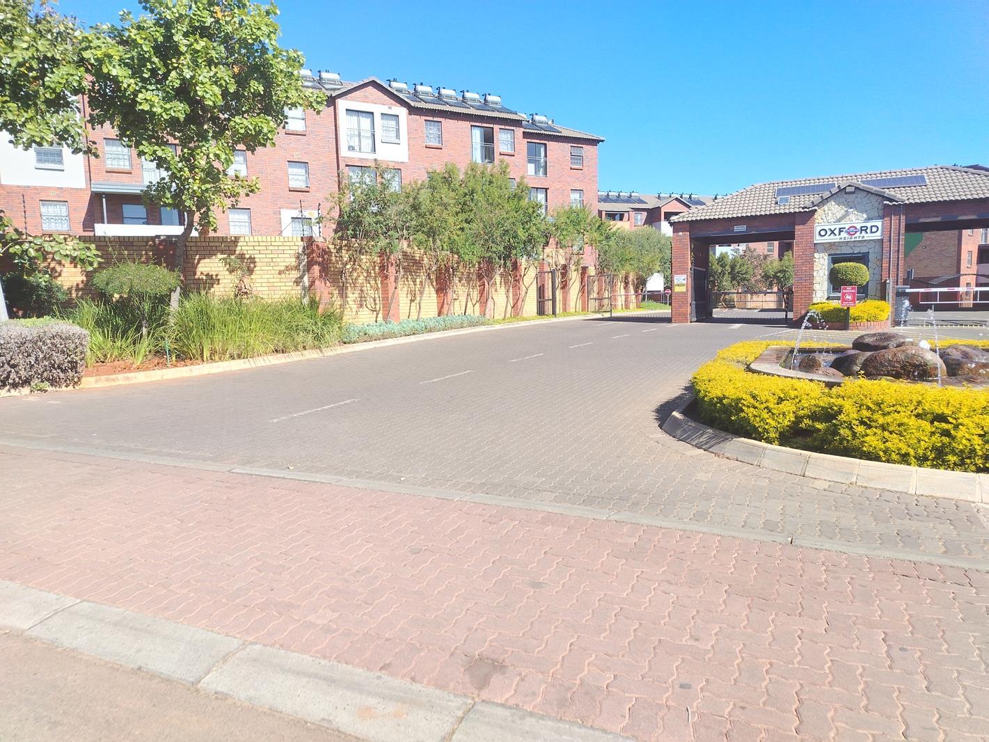 2 Bedroom Apartment in Montana Park