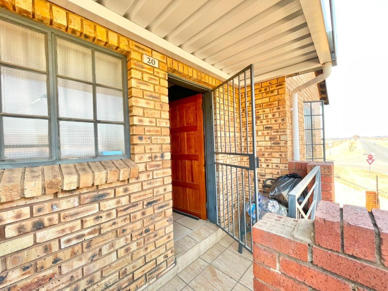 2 Bedroom Townhouse in Golf Park
