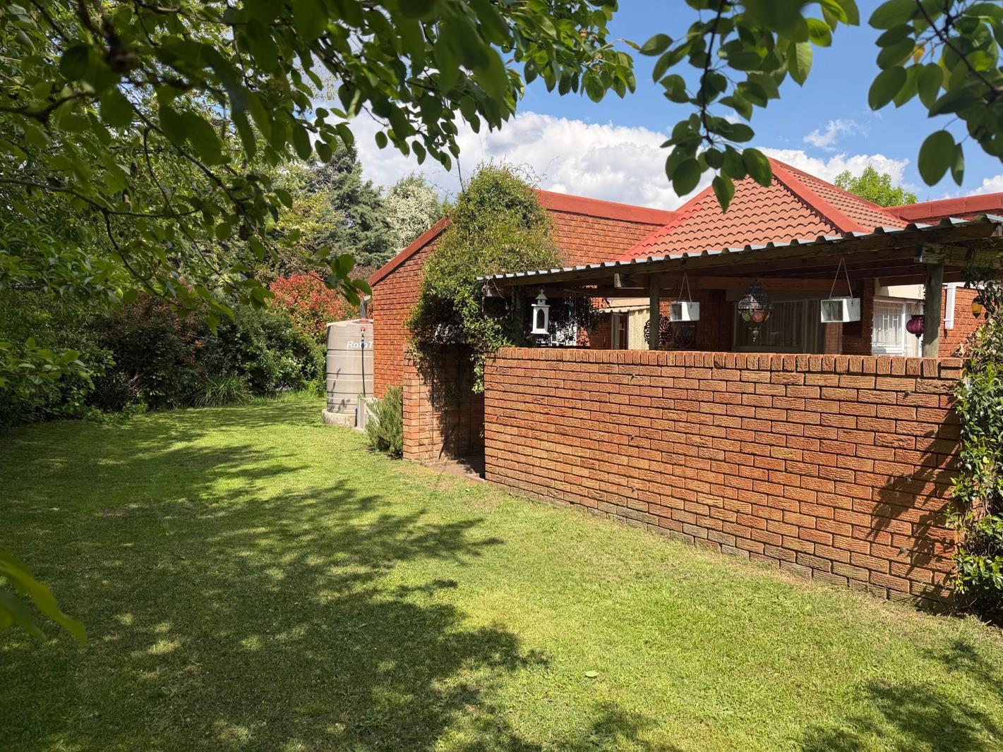 2 Bedroom House in Clarens