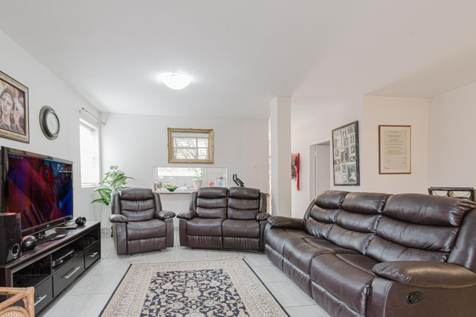 2 Bedroom Apartment in La Montagne