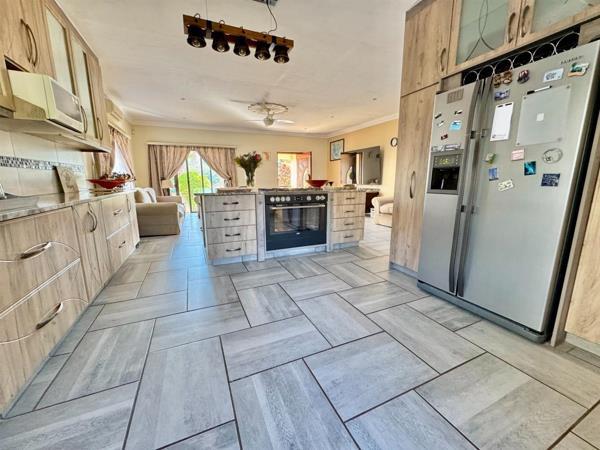4 Bedroom House in Shelly Beach