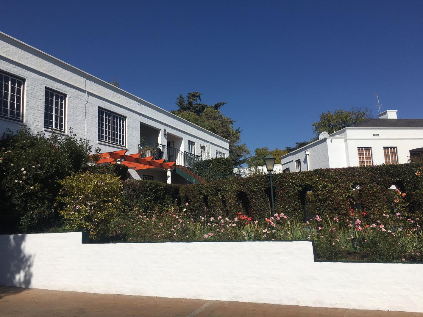 2 Bedroom Townhouse in Saxonwold