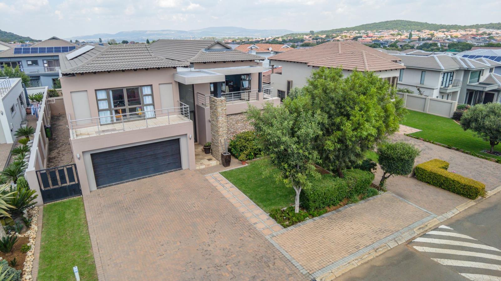 5 Bedroom House in Aspen Hills