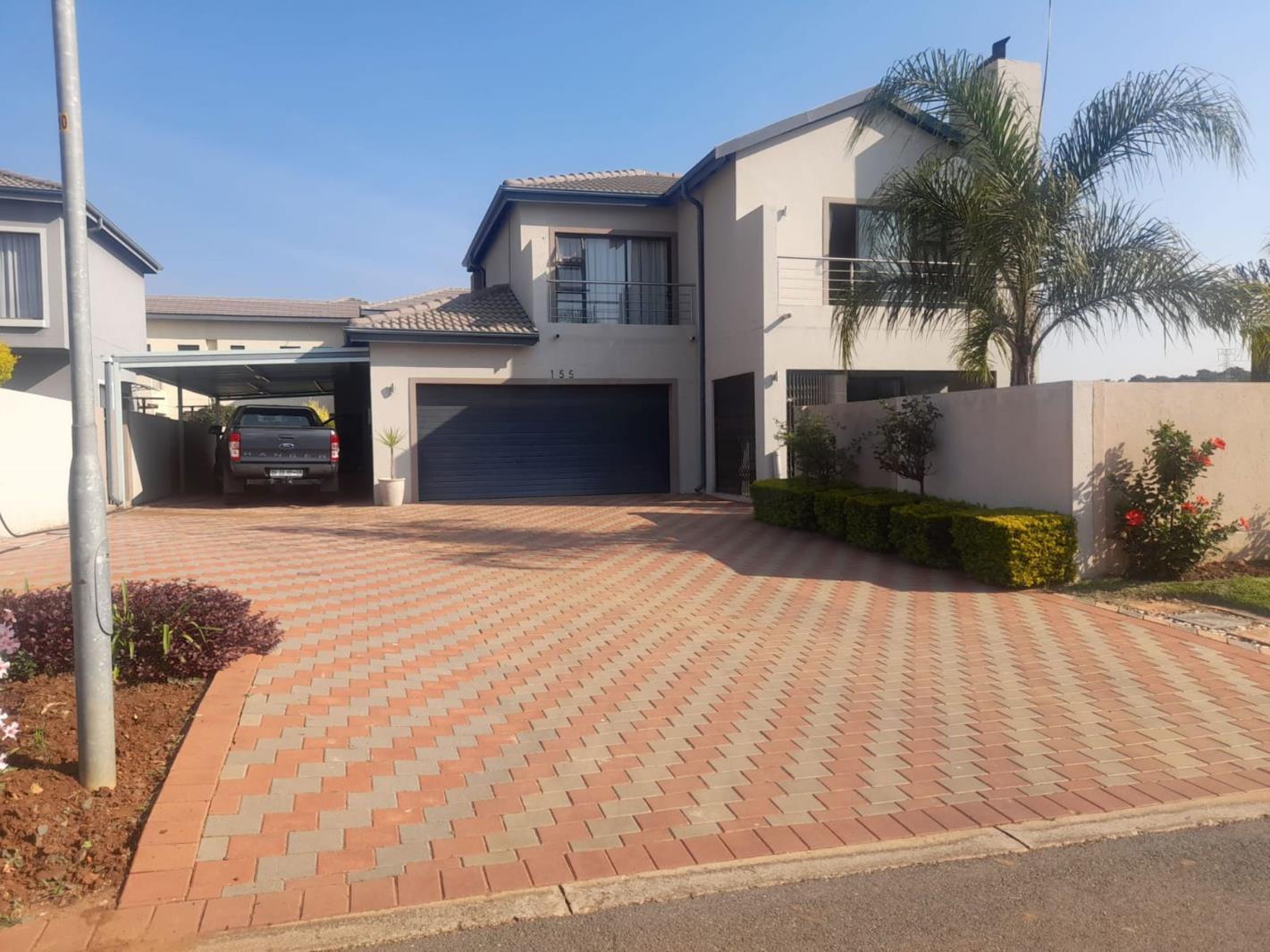 4 Bedroom House in Derdepoort