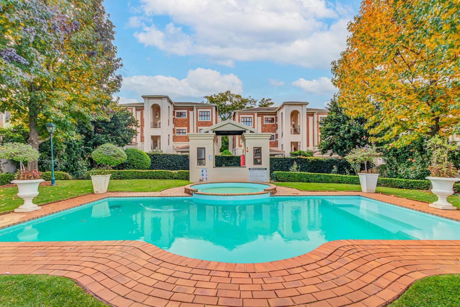 2 Bedroom Apartment in Bryanston