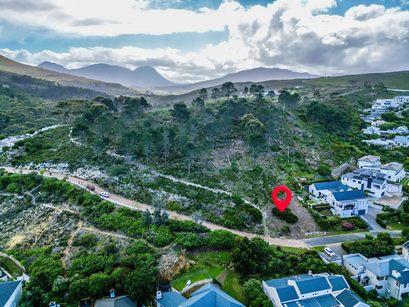 1 208 m² Land available in Hemel en Aarde Estate