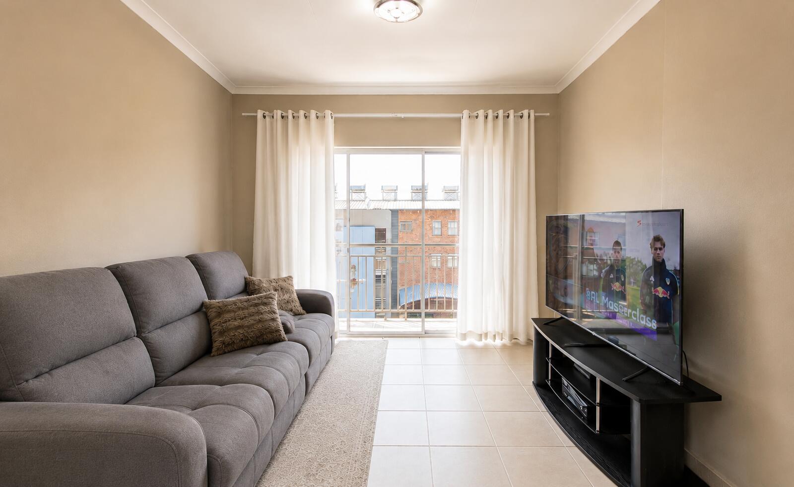 2 Bedroom Apartment in Montana Park