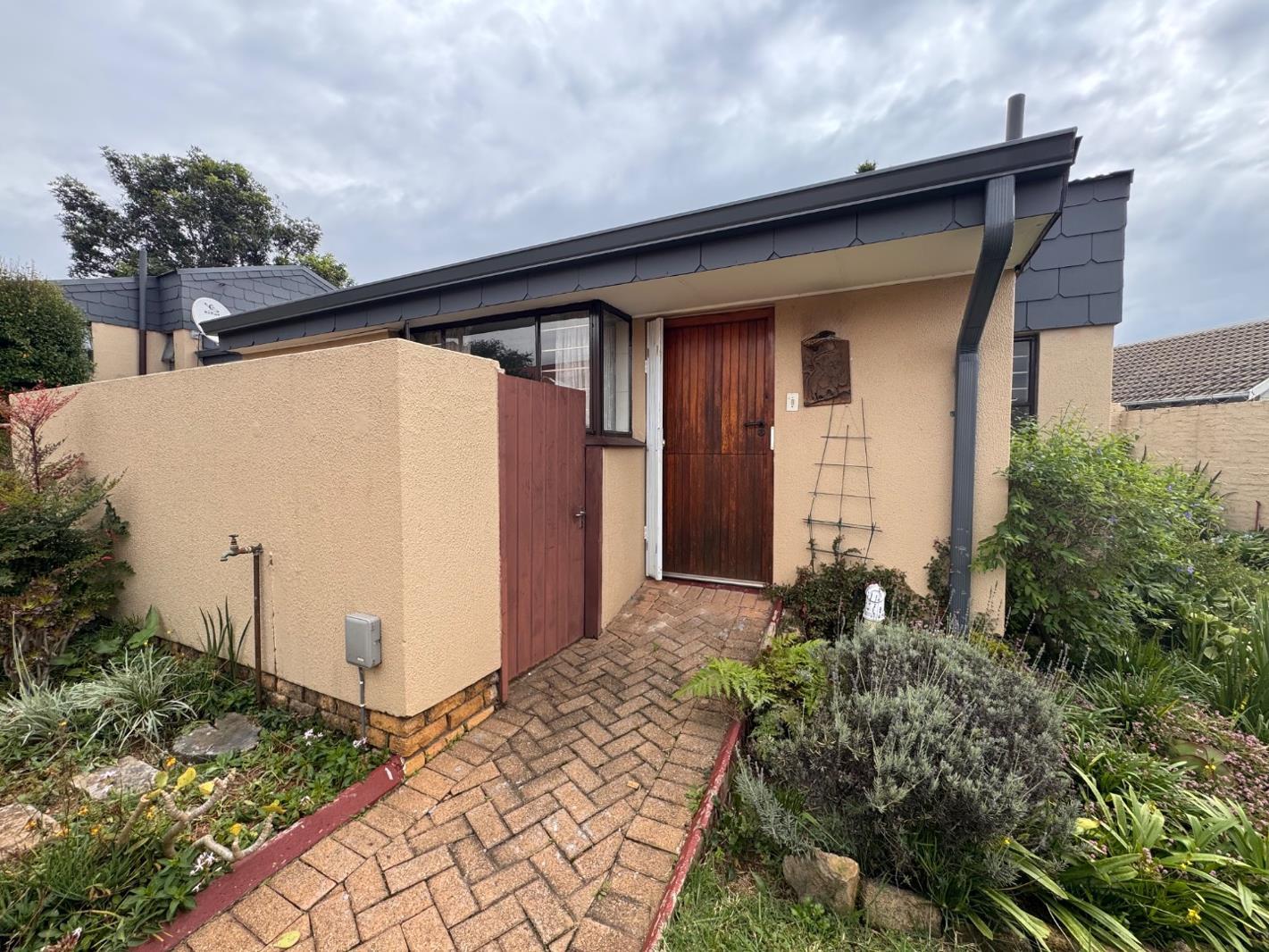1 Bedroom Townhouse in Sonneglans