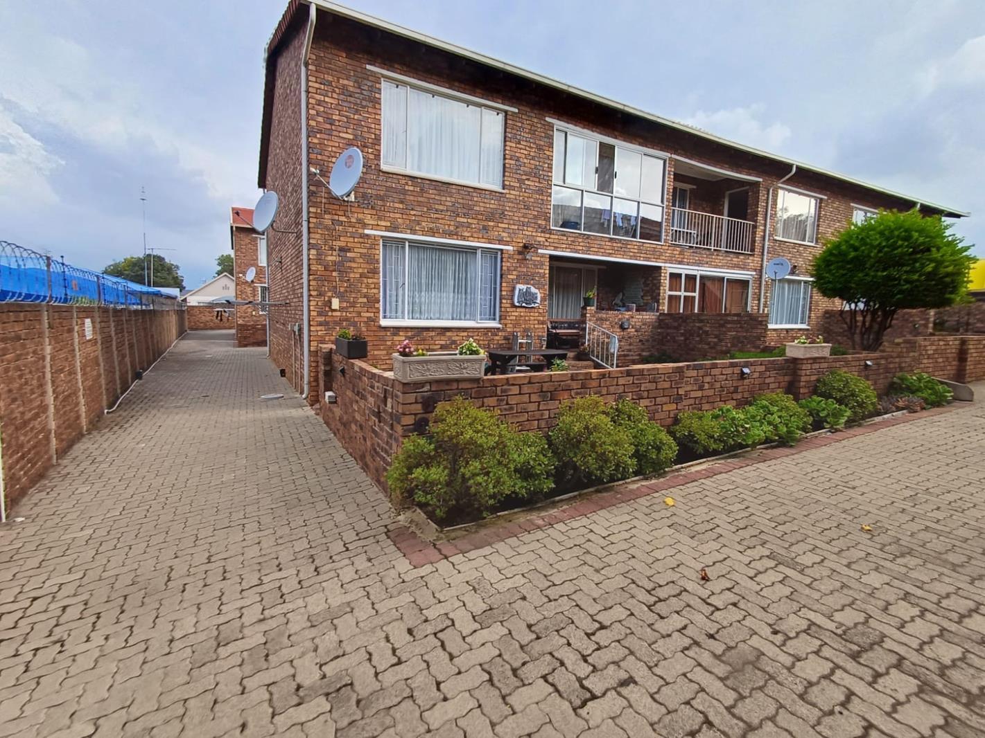 2 Bedroom Townhouse in New Redruth