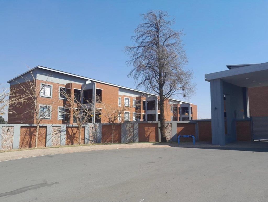 2 Bedroom Apartment in Witpoortjie