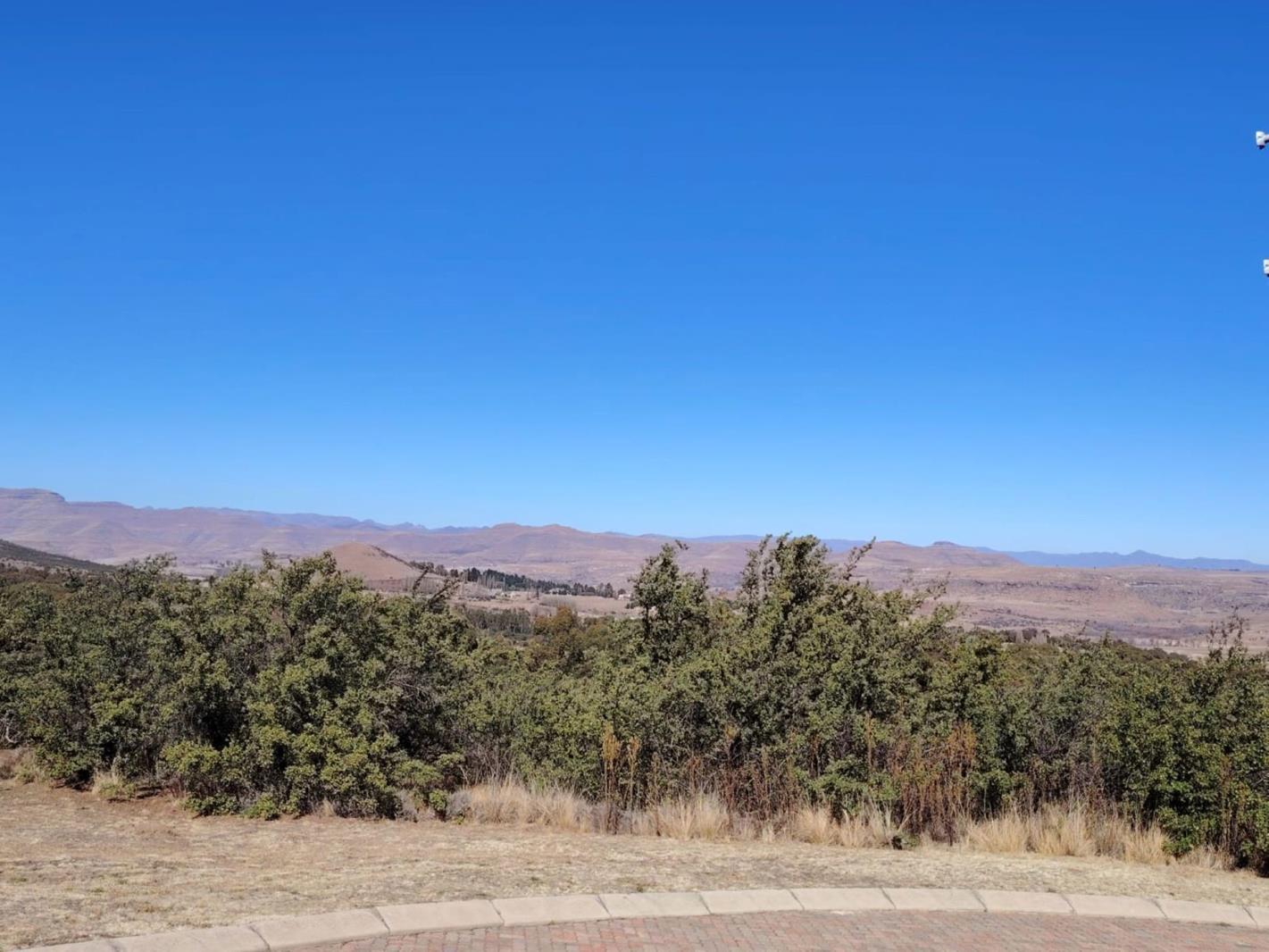 1 603 m² Land available in Clarens
