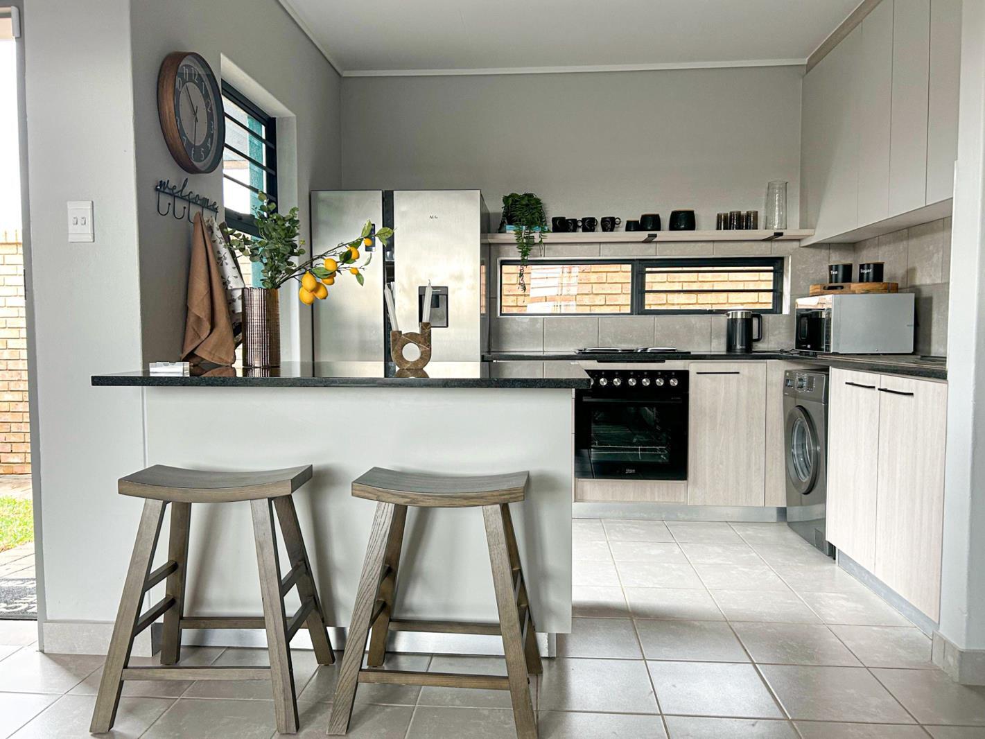3 Bedroom House in Heuweloord