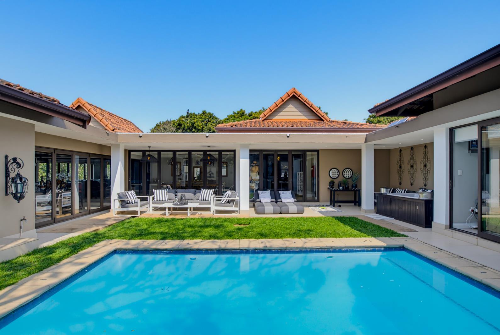 5 Bedroom House in Zimbali Estate