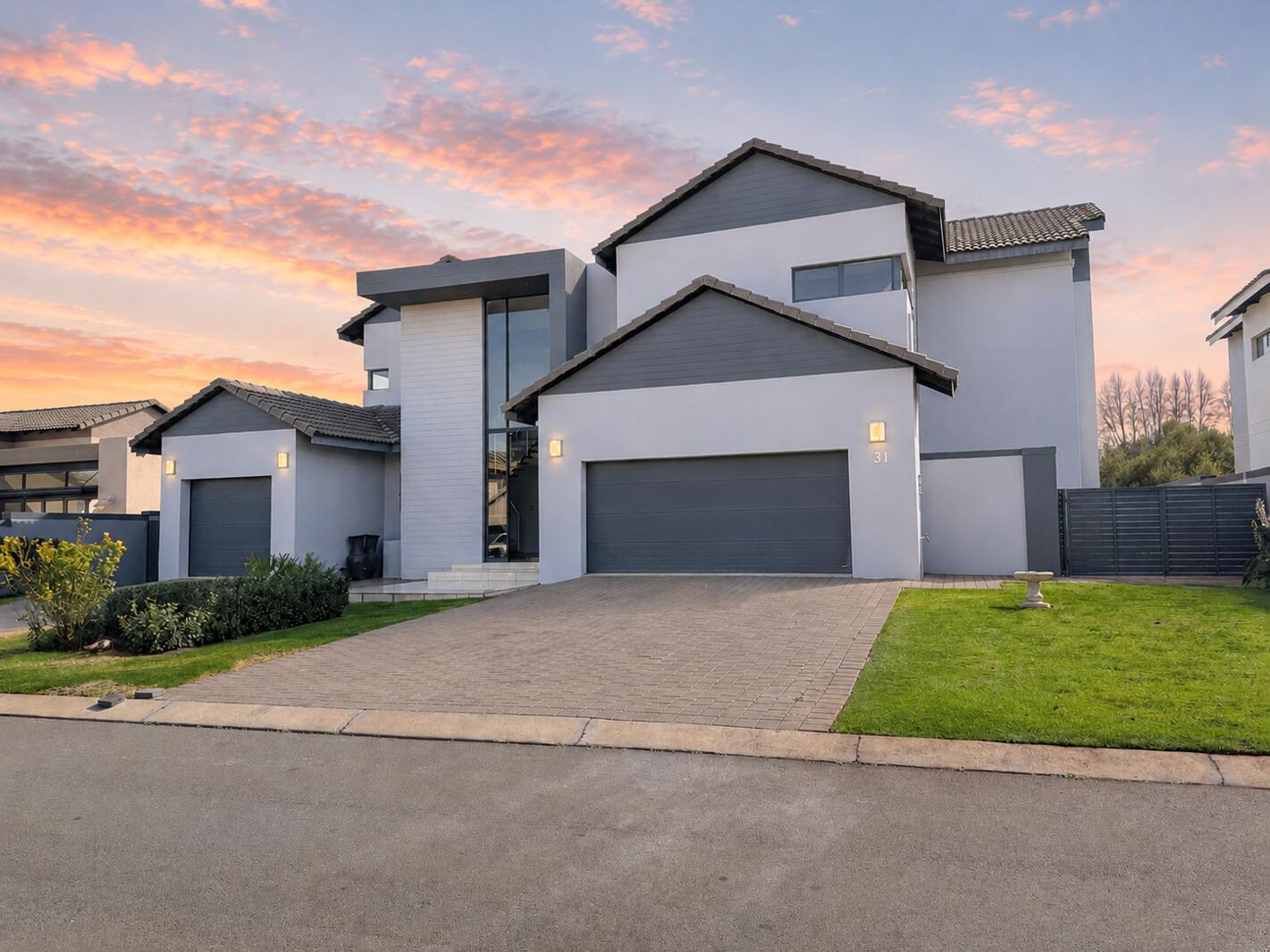 4 Bedroom House in Midstream Ridge