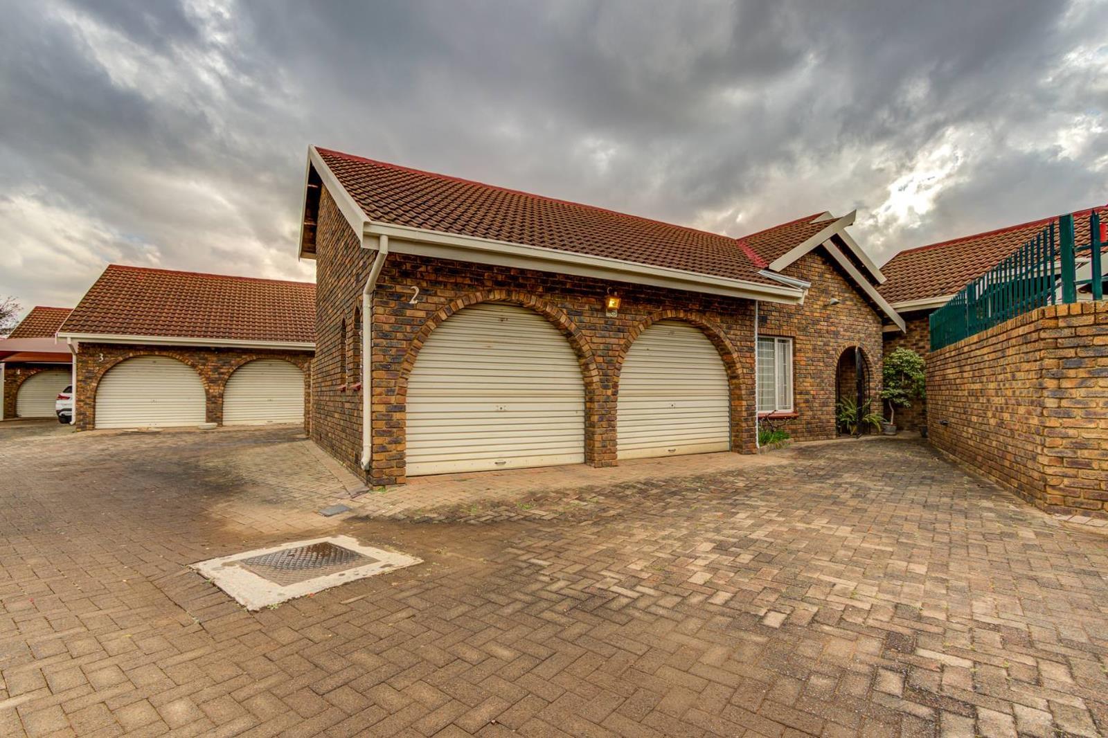 3 Bedroom Townhouse in Birchleigh North