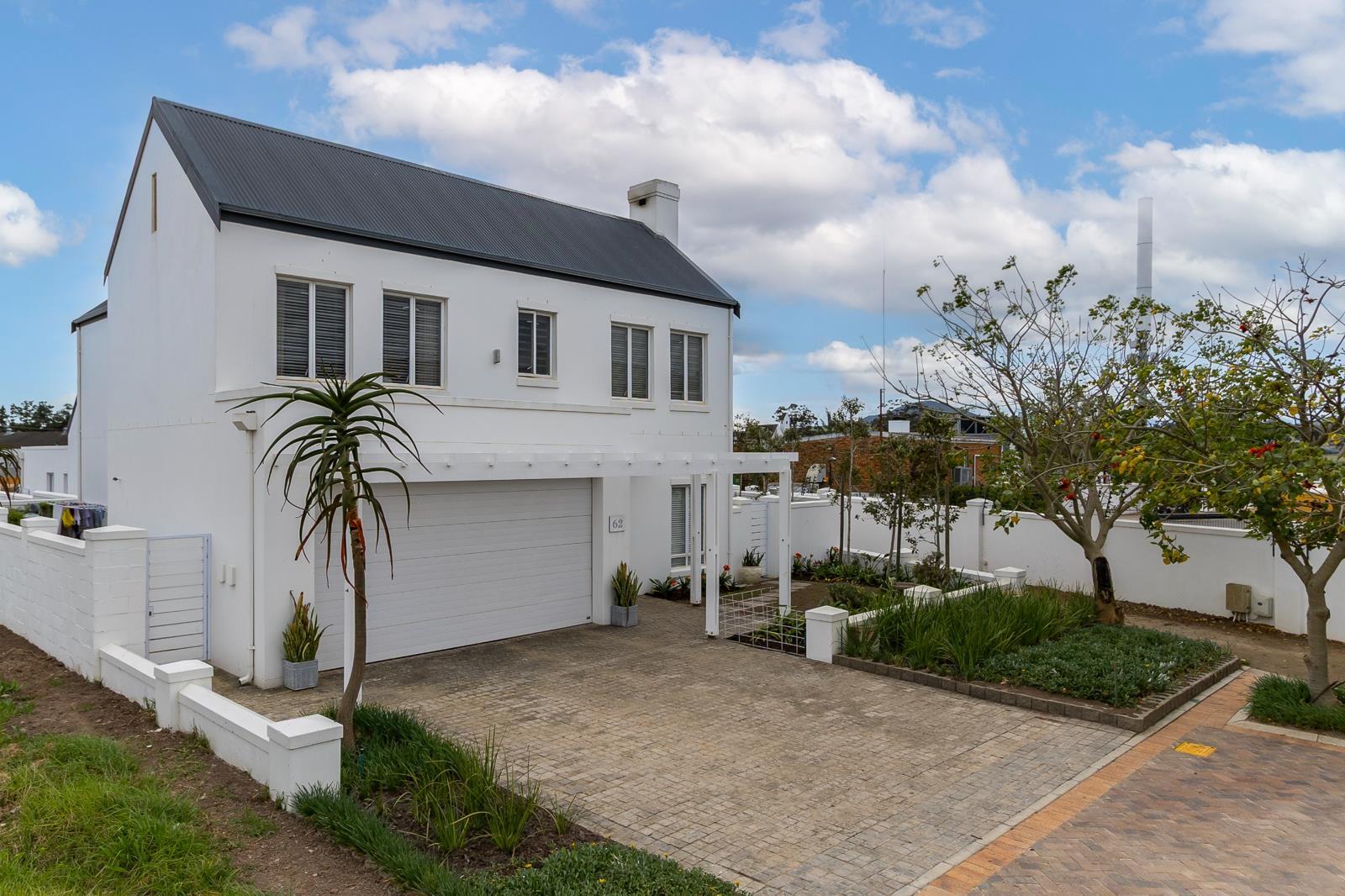 3 Bedroom House in Koelenbosch Country Estate