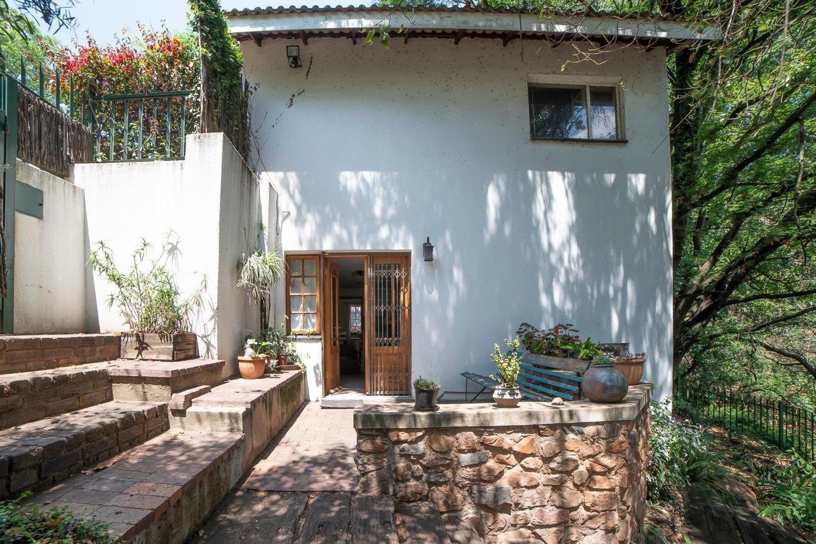 1 Bedroom Garden Cottage in Northcliff