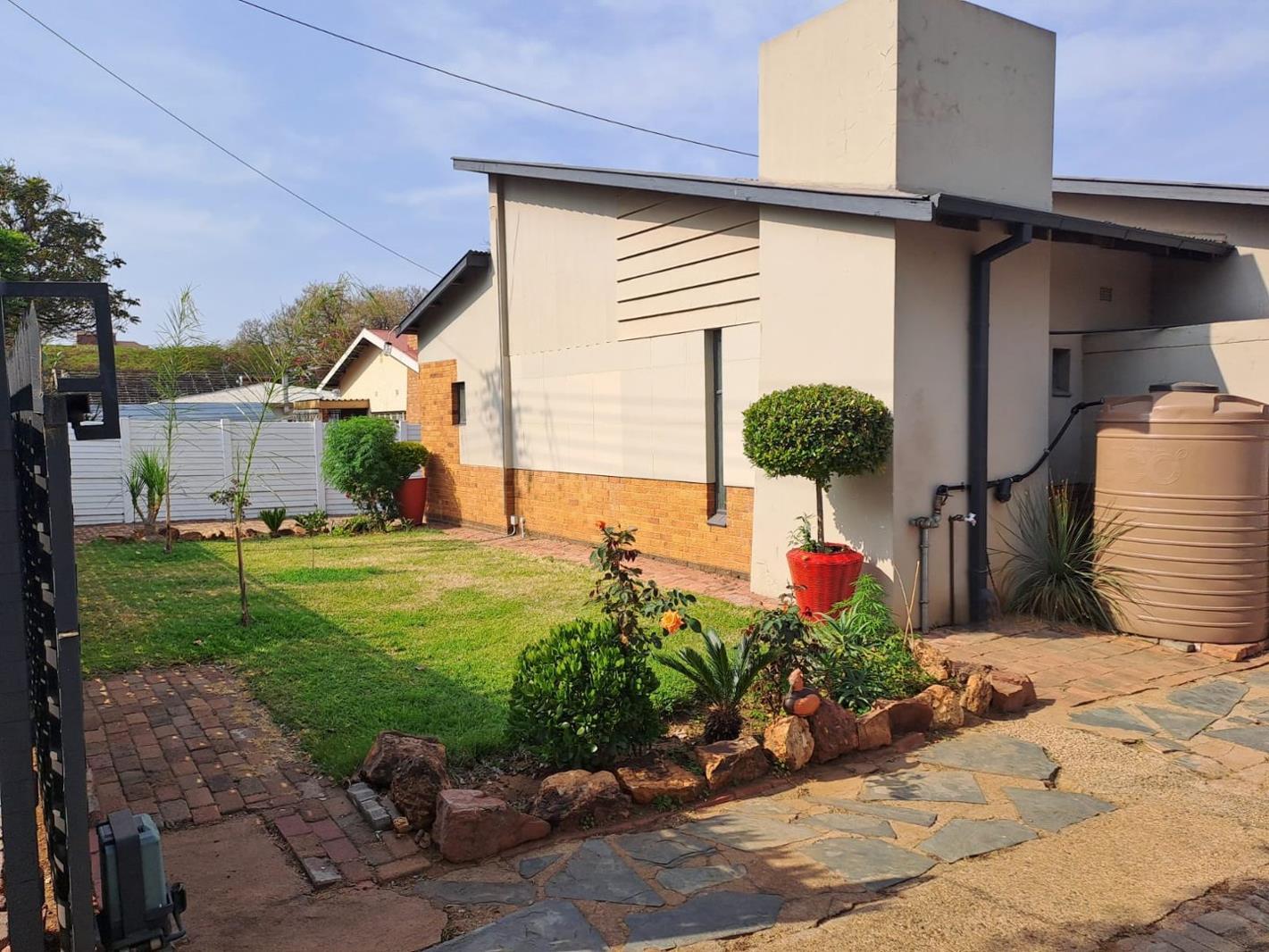 4 Bedroom House in Pretoria North