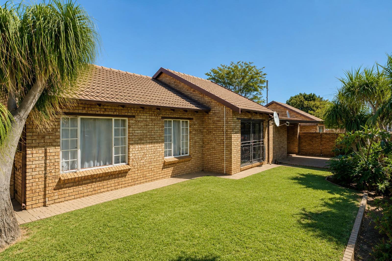 3 Bedroom Townhouse in Wilgeheuwel