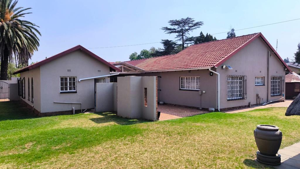 3 Bedroom House in Brackenhurst