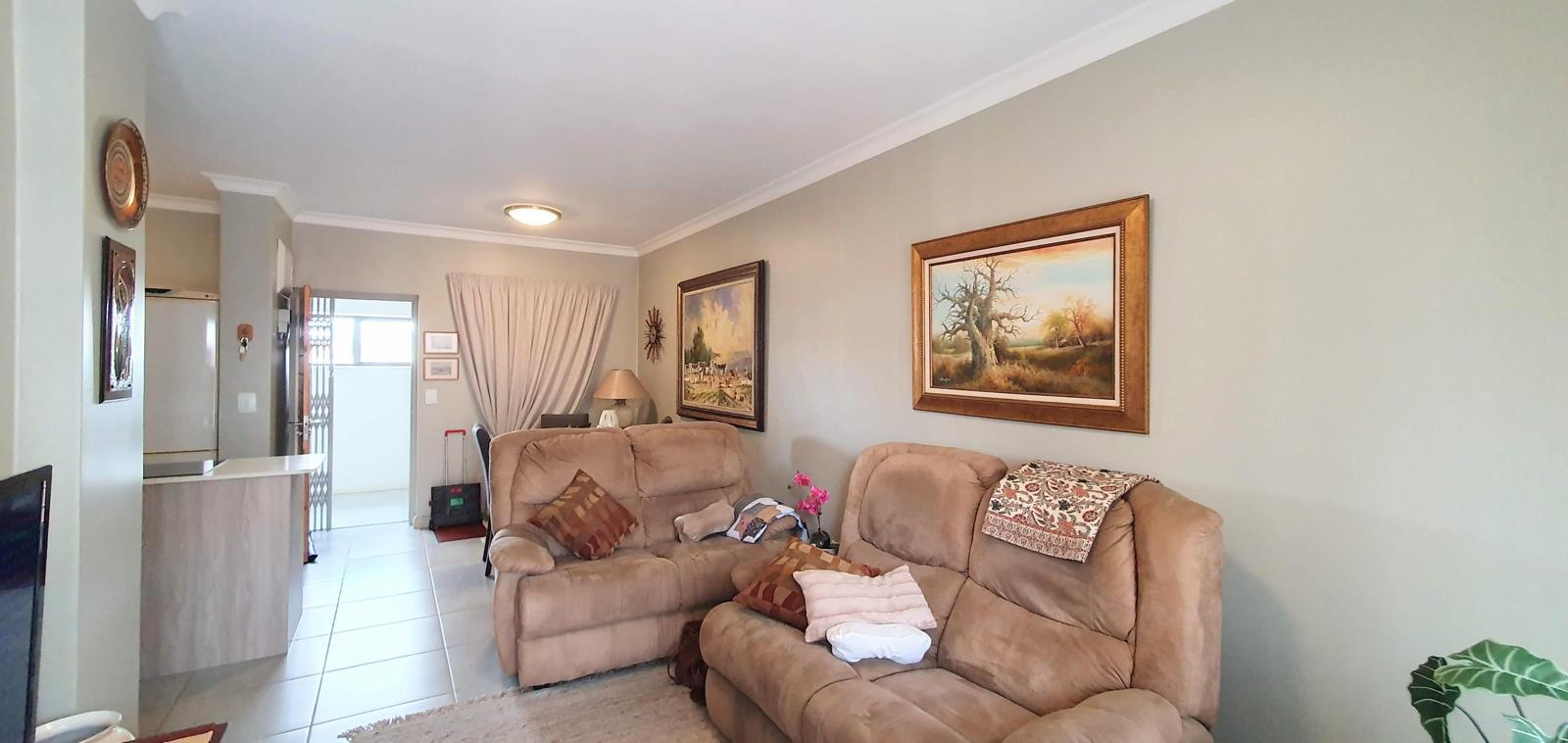 2 Bedroom Apartment in Waterkloof