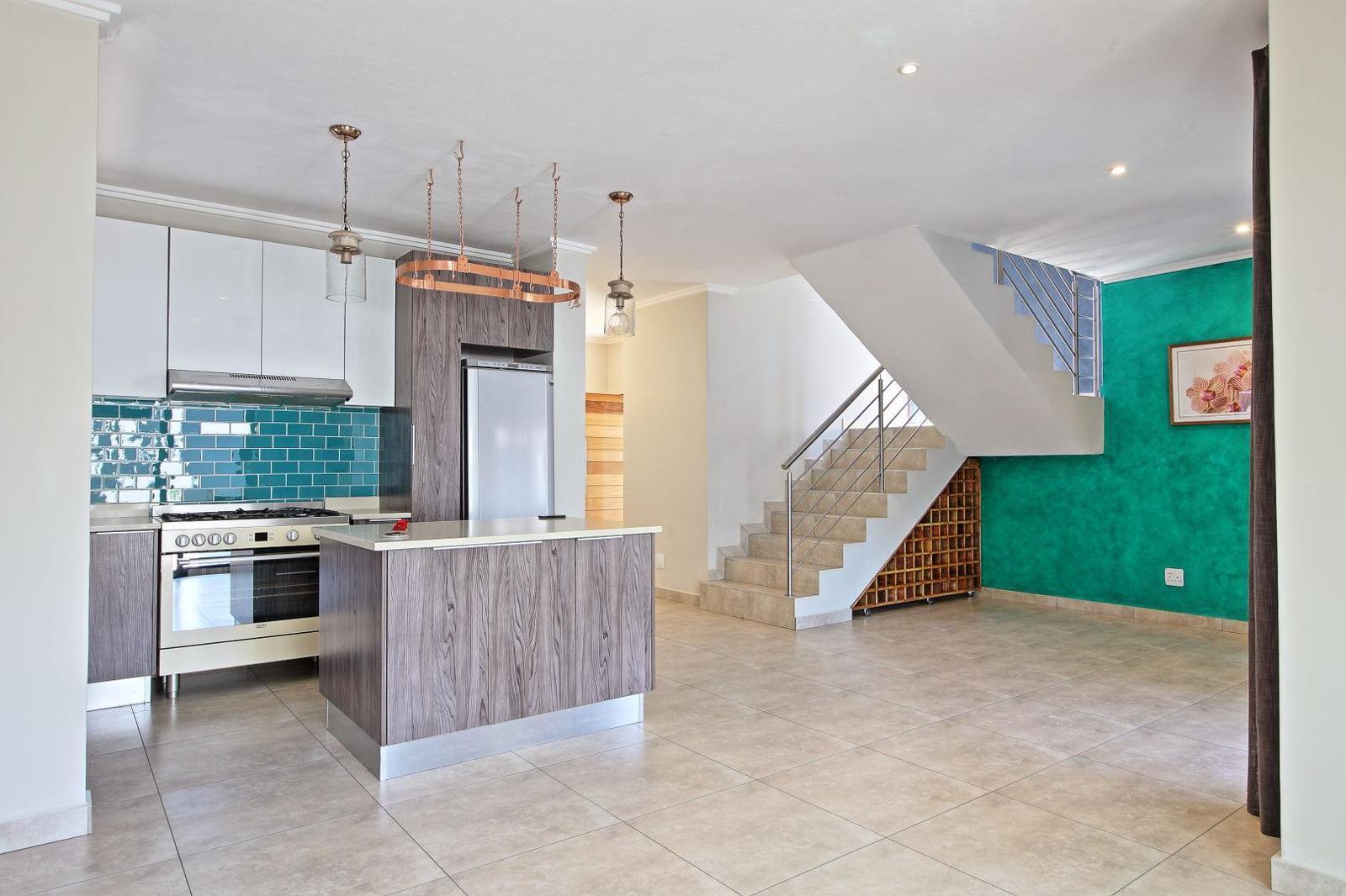 3 Bedroom Townhouse in Bryanston East