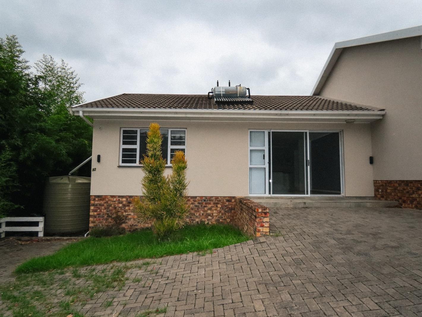 2 Bedroom Townhouse in Beacon Bay