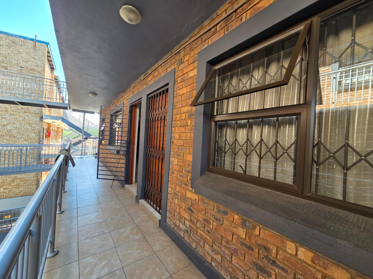2 Bedroom Townhouse in Alberton