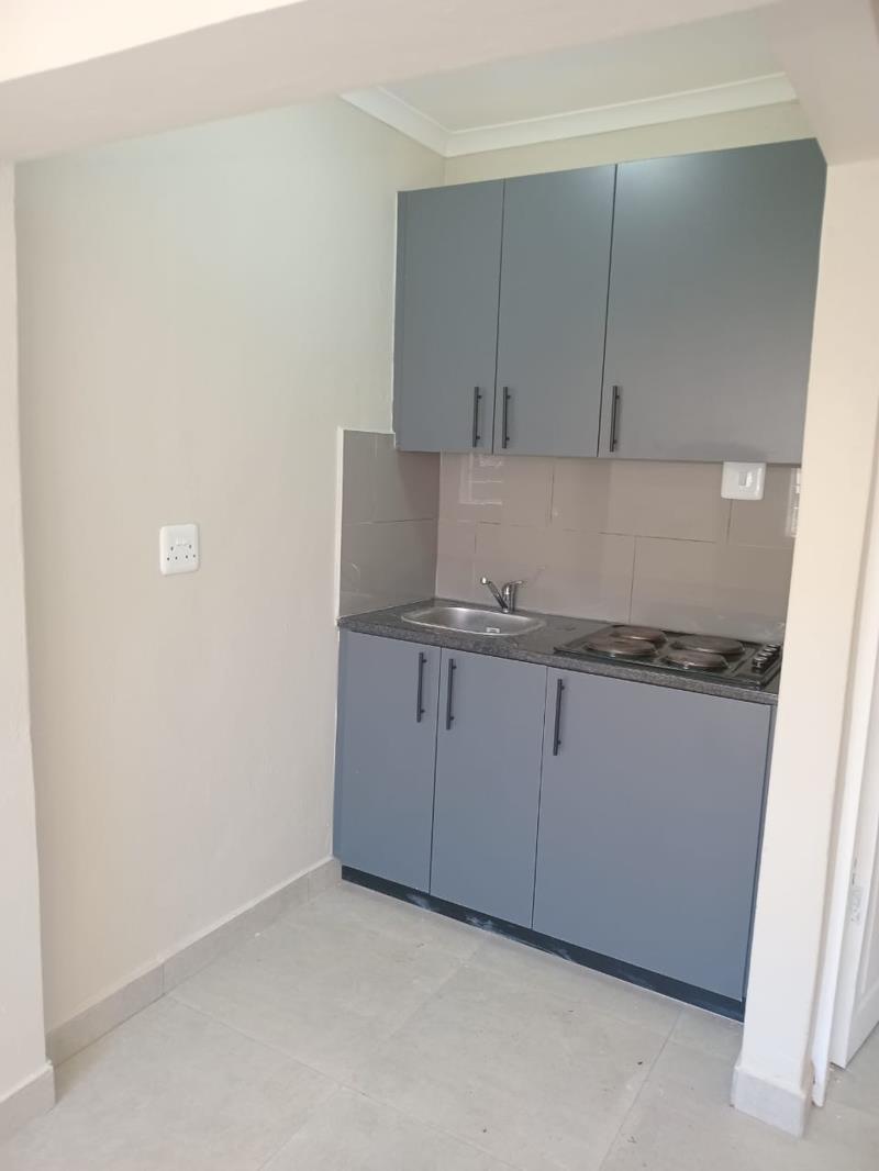1 Bedroom Garden Cottage in Roodekrans