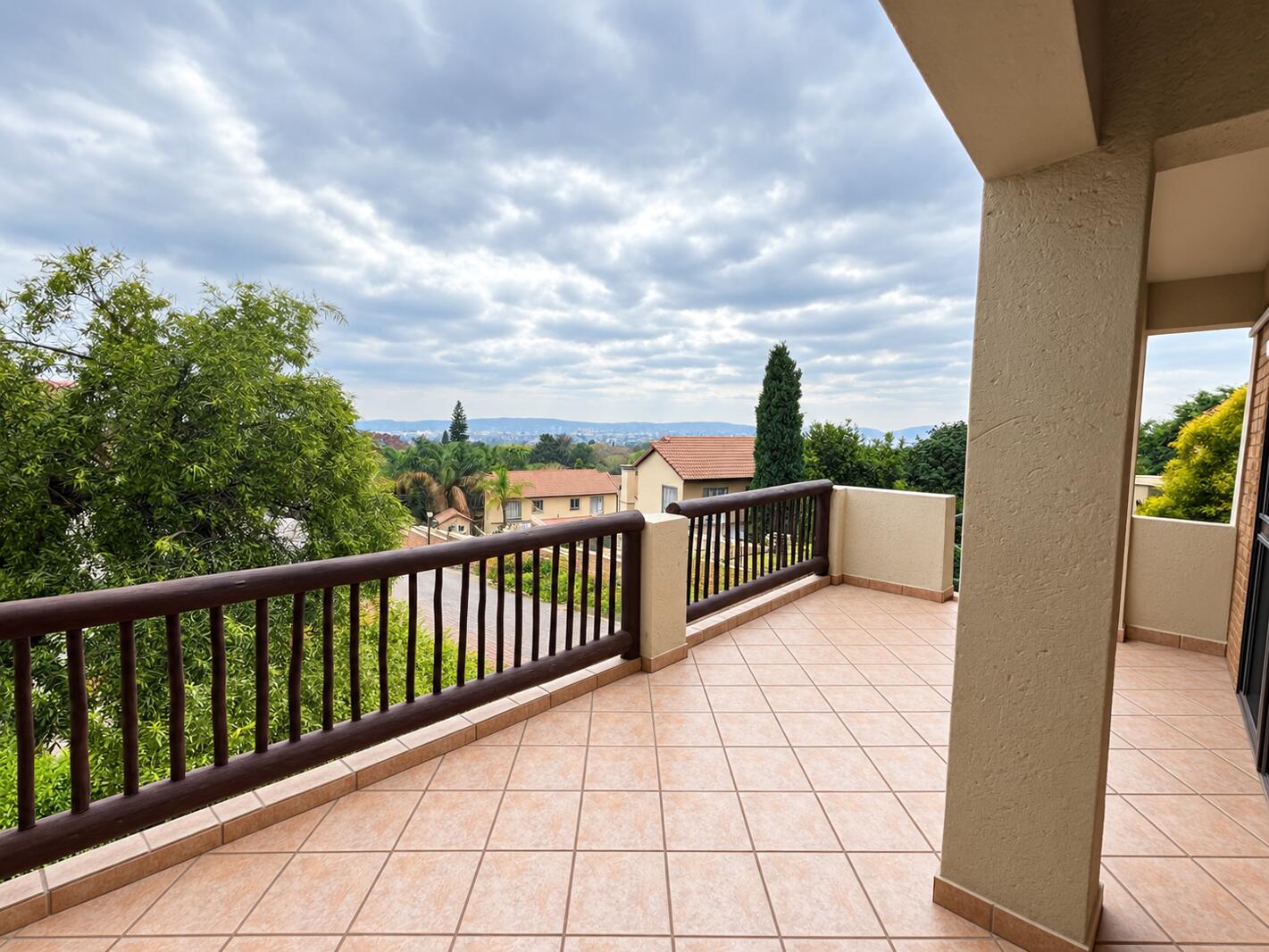 2 Bedroom Duplex in La Montagne