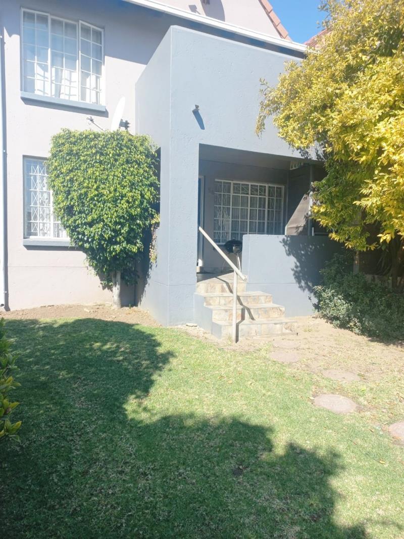 2 Bedroom Townhouse in Edenglen