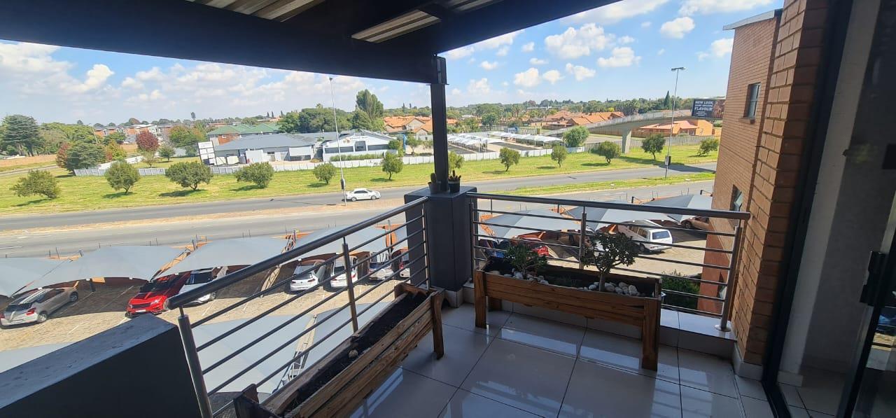 3 Bedroom Apartment in Eveleigh