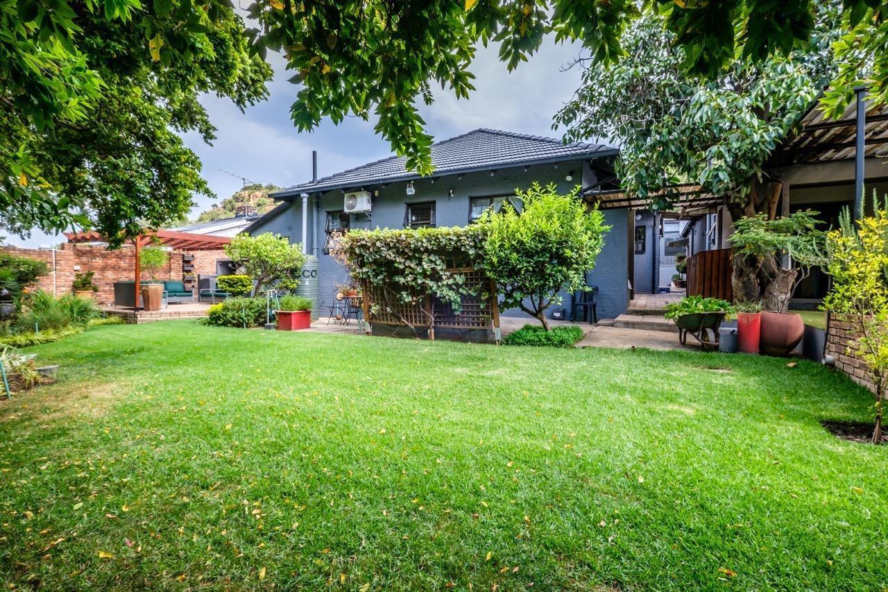 4 Bedroom House in Mondeor