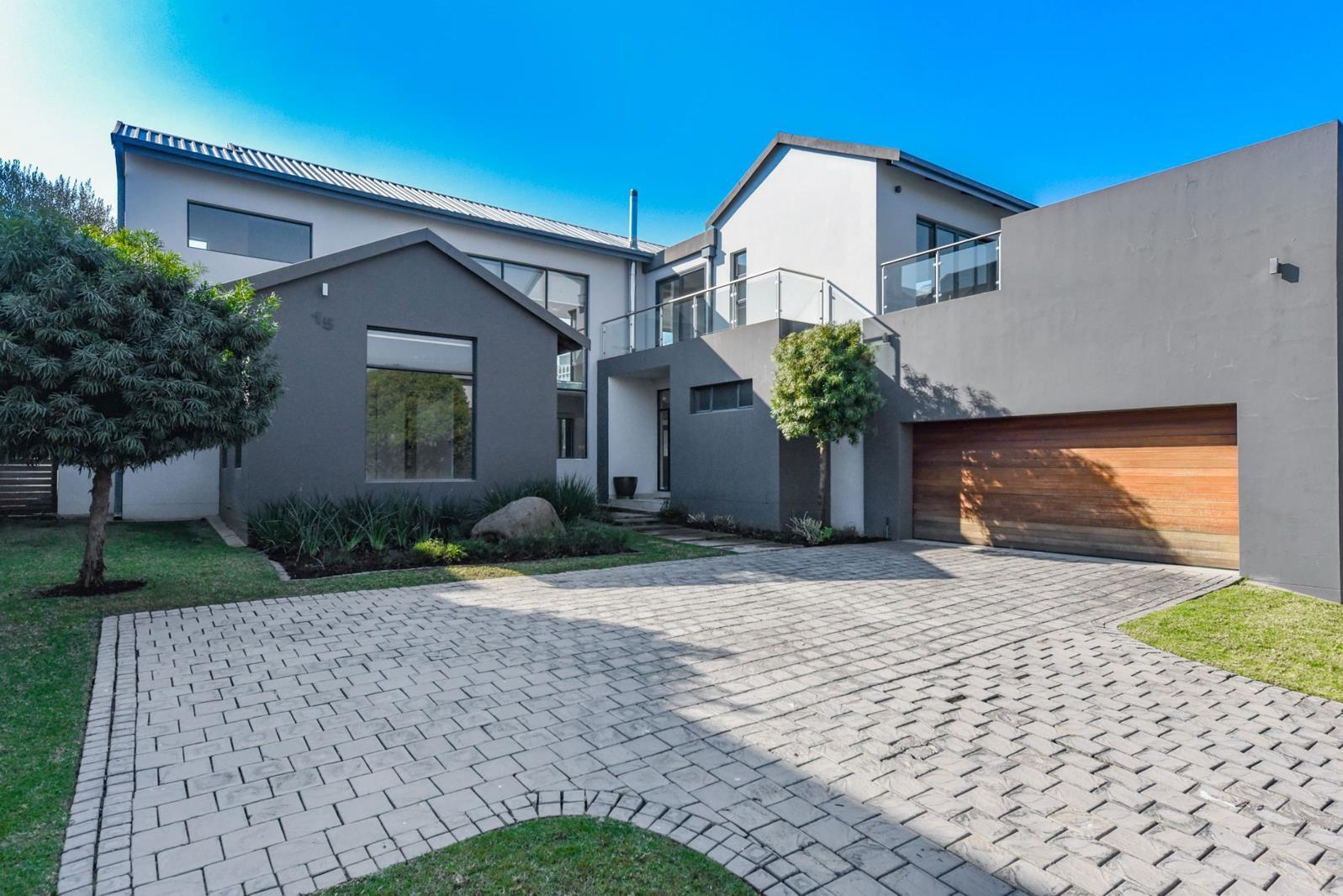 4 Bedroom House in Steyn City