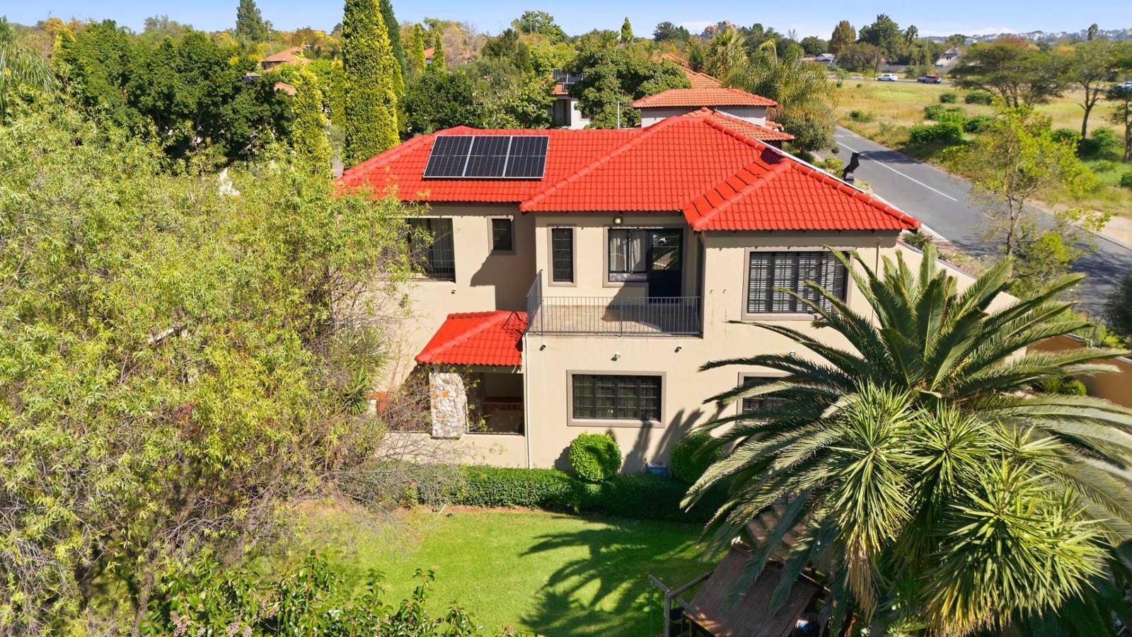 4 Bedroom House in Lonehill