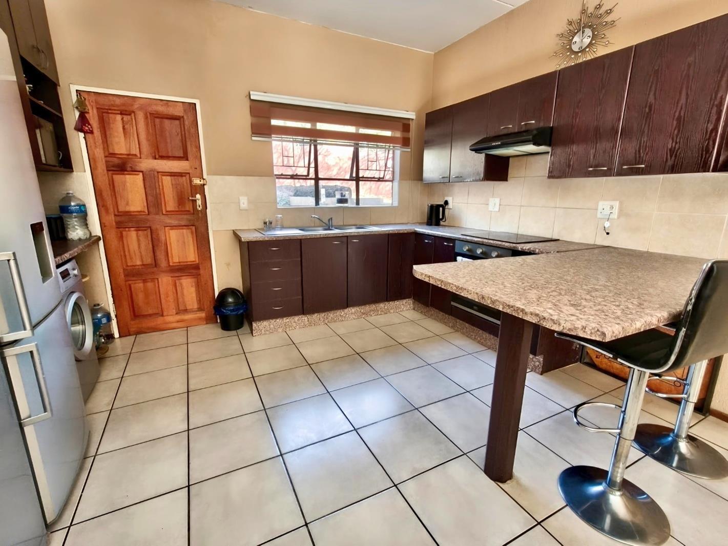 2 Bedroom Apartment in Amorosa