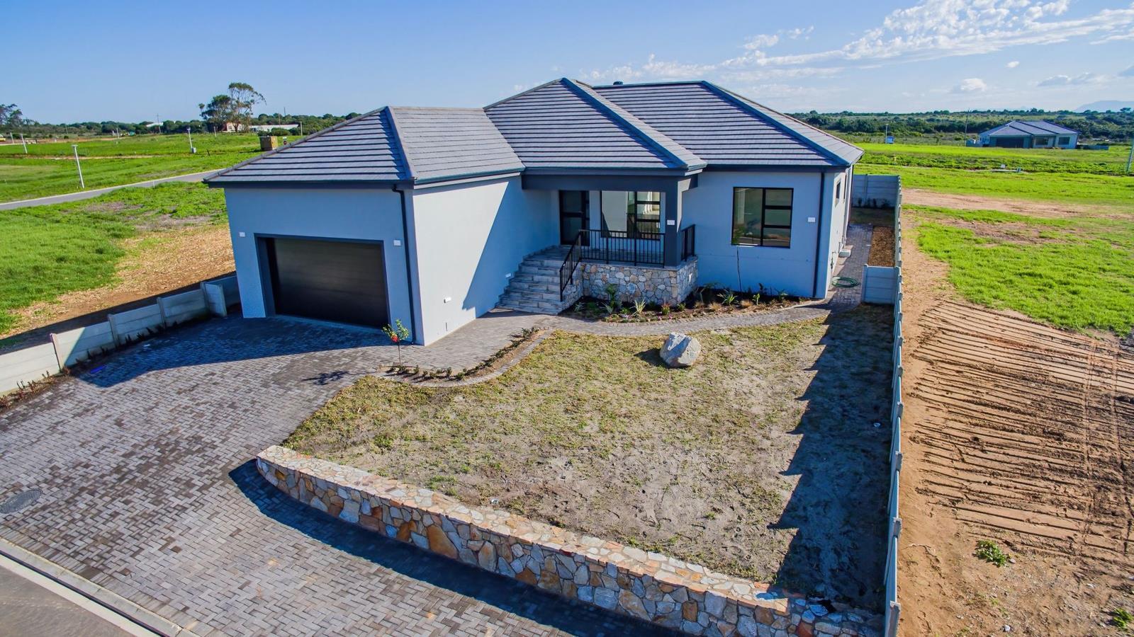 3 Bedroom House in Stilbaai Wes