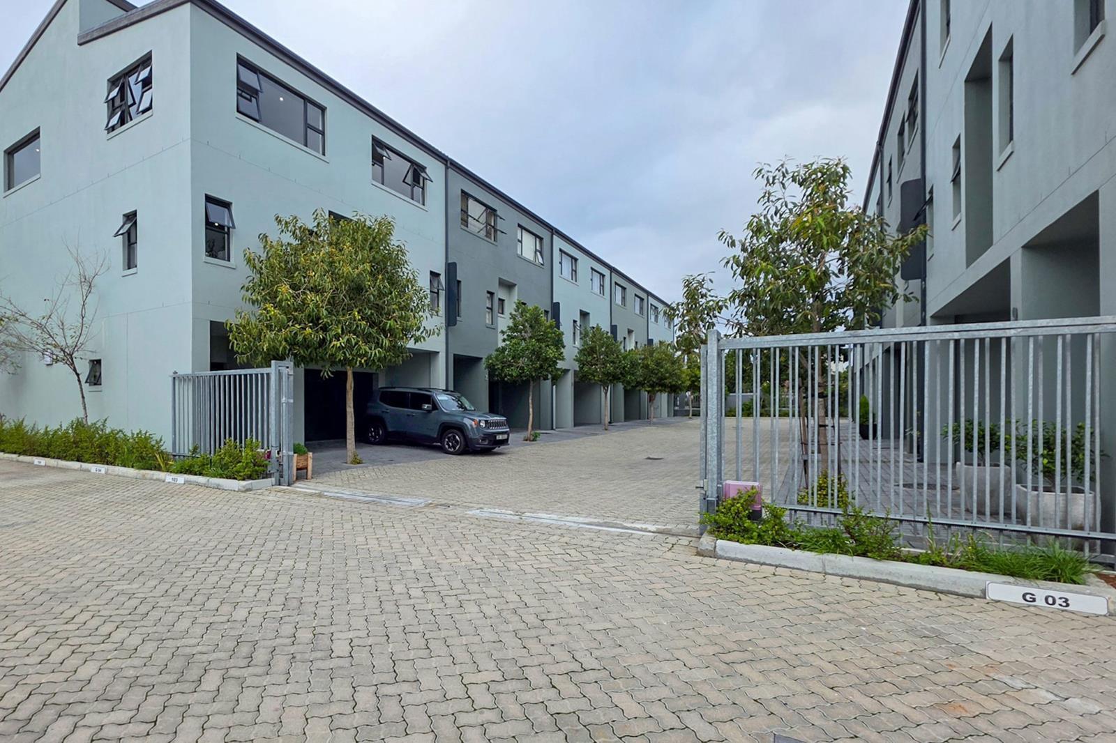 4 Bedroom Townhouse in Royal Ascot