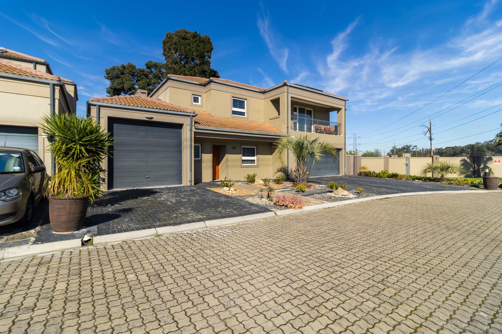 4 Bedroom House in Brackenfell South