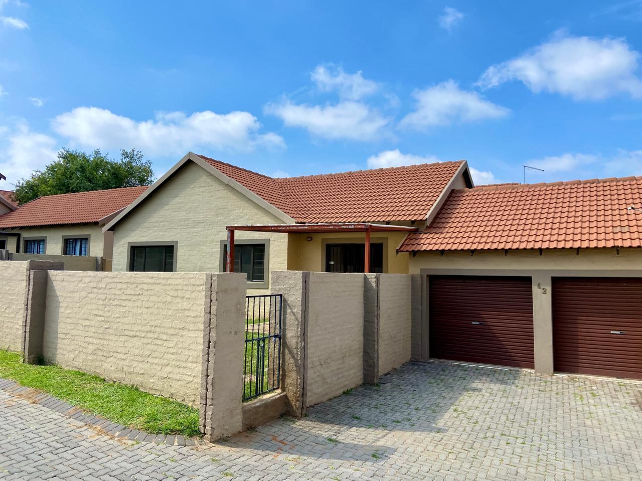 3 Bedroom Townhouse in Halfway Gardens